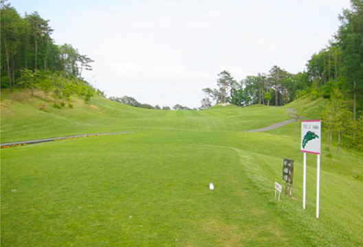 OUT No.1 ティーグラウンド