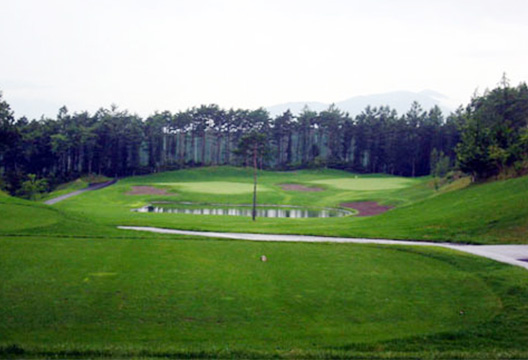 OUT No.9 ティーグラウンド